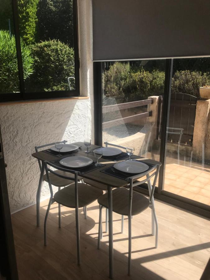 Studio 2 Adultes 2 Enfants Sanary Sur Mer A 800M De La Mer Εξωτερικό φωτογραφία